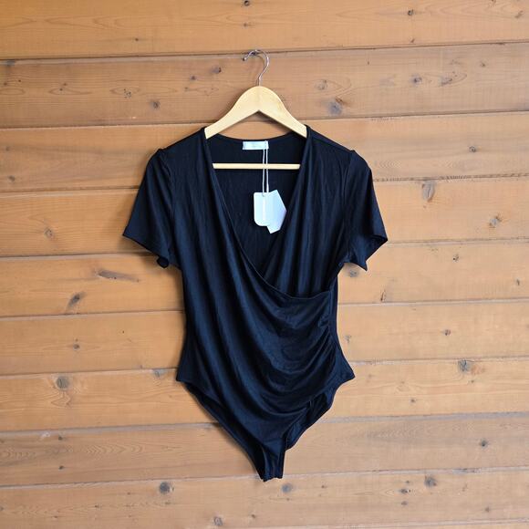 Mangopop Wrap Short Sleeve Bodysuit Top NWT XL Black Vneck Snap Bottom Shirt - Picture 2 of 5